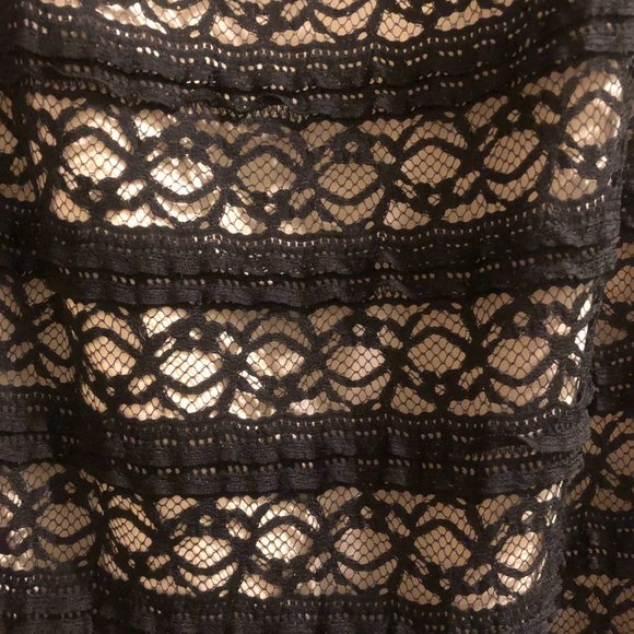 Alice and Olivia, black lace with nude lining midi dress with open back, size 10 - Picture 4 of 5